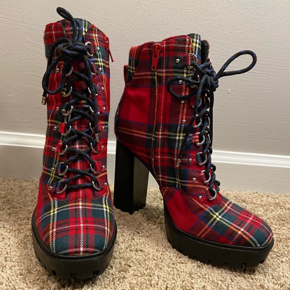 Gianni Bini Ambelynn Plaid Heeled Hiker Lug Sole Combat Bootie Lace Up Boot - Picture 6 of 15